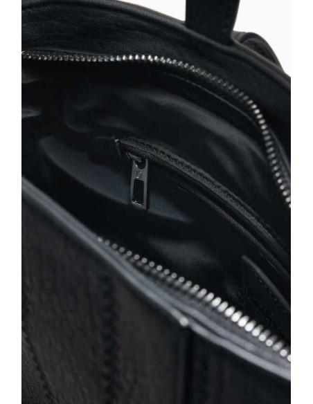 Mochila Desigual con bordado Negro