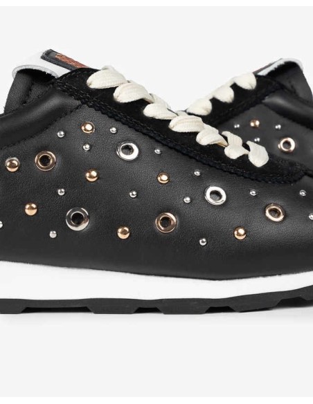Zapatilla Inara Tachuelas Negro Popa