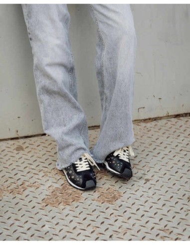 Zapatilla Inara Tachuelas Negro Popa