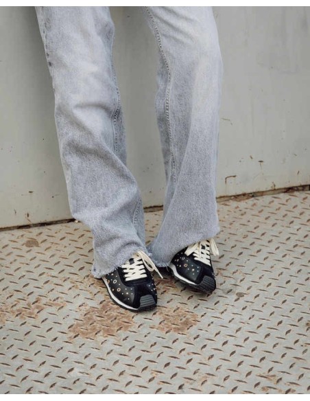 Zapatilla Inara Tachuelas Negro Popa