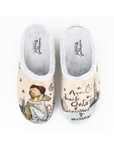 Zapatilla de casa Vivant "Aqui Huele a Gato Encerrao y Mimao"