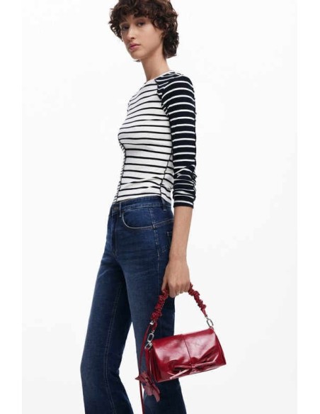 Bolso lazo brillante pequeño rojo desigual