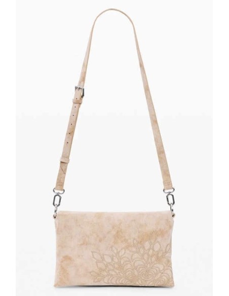 Bolso desigual mediano solapa bordados