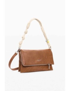 Bolso desigual mediano logo charm camel 2