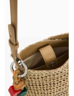 Porta móvil desigual rafia charms 2