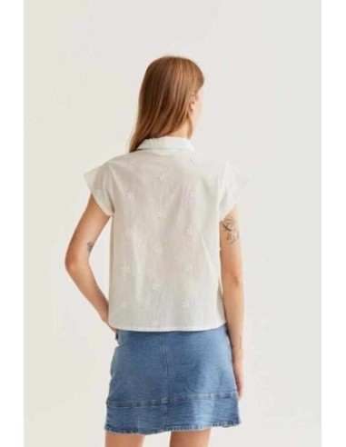 Camisa blanca con bordado floral Compañia fantástica