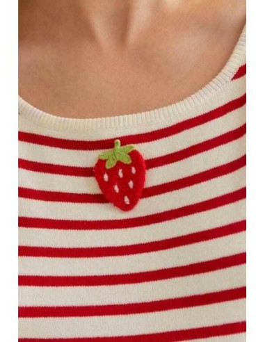 Top de rayas con bordado de fresa Compañia fantástica