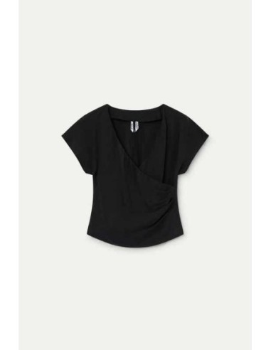 Top negro con escote cruzado Wild Pony