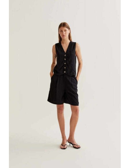 Chaleco escote pico negro Wild Pony