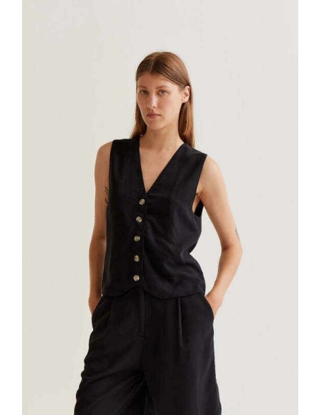Chaleco escote pico negro Wild Pony