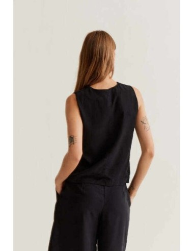 Chaleco escote pico negro Wild Pony