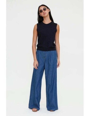 Top punto bordado navy blue Wild Pony