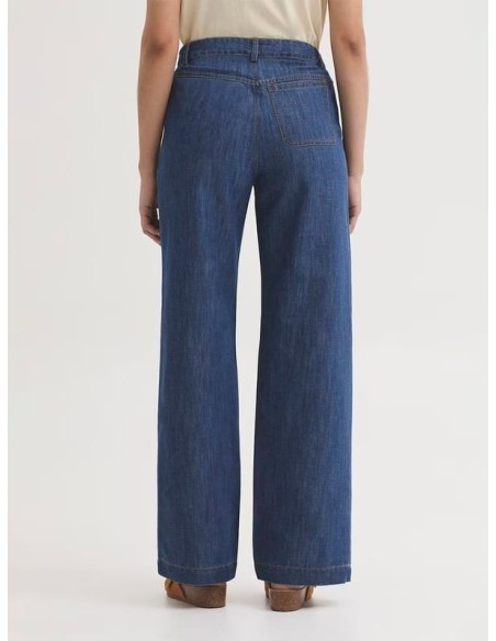 Pantalón denim con canesú y bolsillo Nice Things