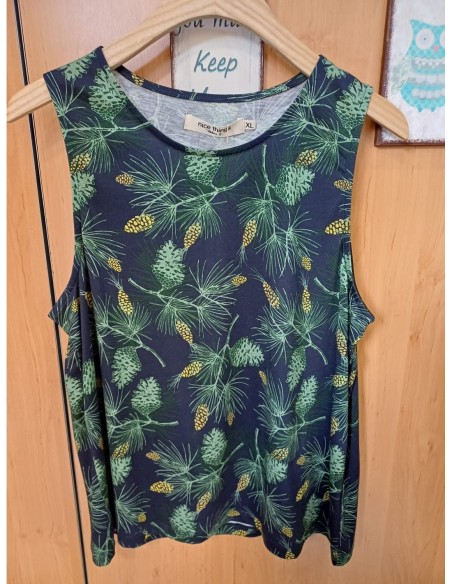 Camiseta Pinecones Nice Things