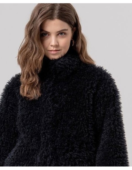 Chaquetón de pelo con cuello alto Negro Surkana