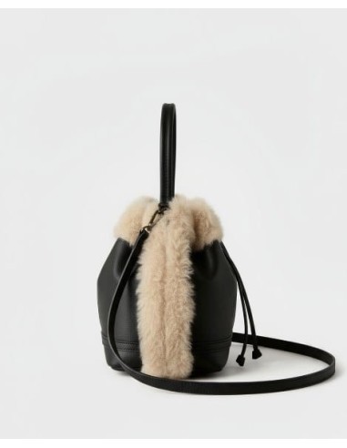 Bolso cubo con pelo Negro Surkana