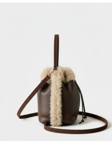 Bolso cubo con pelo Marrón Surkana